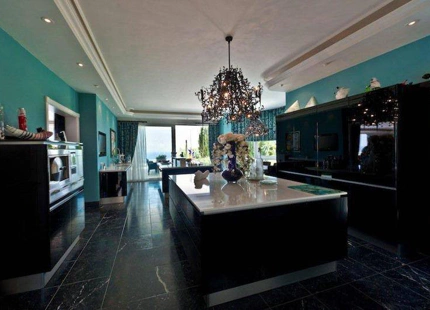 Villa for long term rent in Marbella Golden Mile