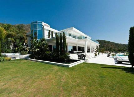 Villa for long term rent in Marbella Golden Mile