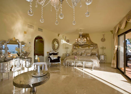 Villa for long term rent in Nueva Andalucia, Marbella