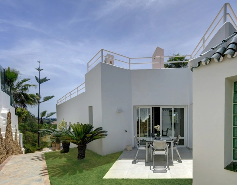 Villa for sale in La Quinta, Benahavis