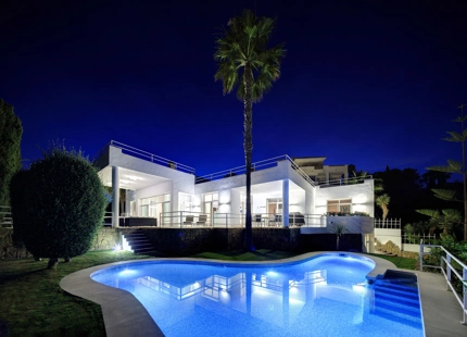 Villa for sale in La Quinta, Benahavis