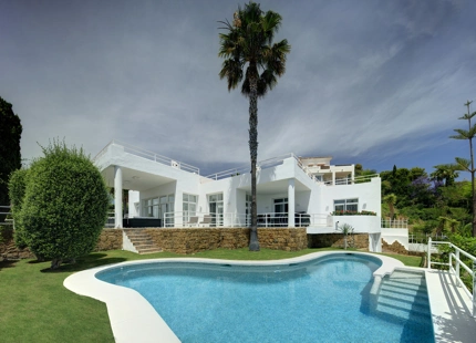 Villa for sale in La Quinta, Benahavis