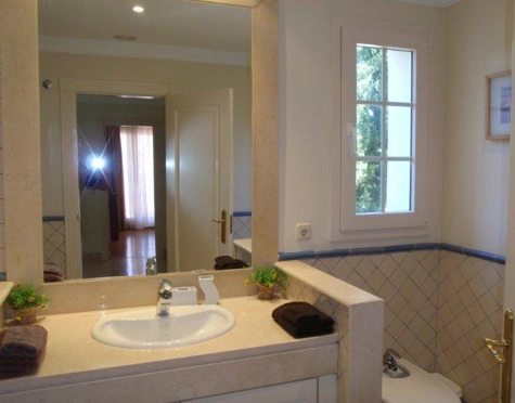 Villa en alquiler a corta temporada en Marbella - Puerto Banus