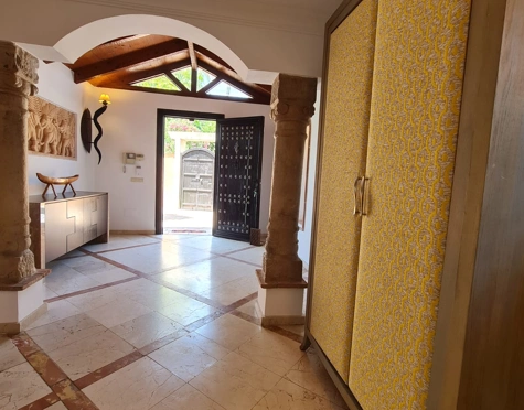 Villa en alquiler a corta temporada en Costalita, Estepona East