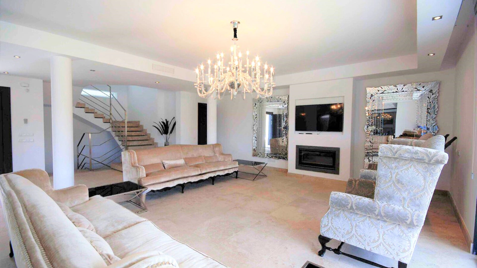 Villa for long term rent in Marbella - Puerto Banus