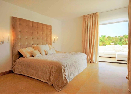 Villa for long term rent in Marbella - Puerto Banus