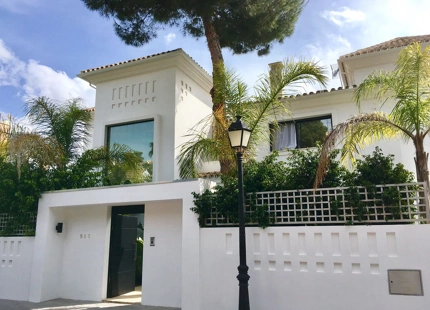 Villa for long term rent in Marbella - Puerto Banus