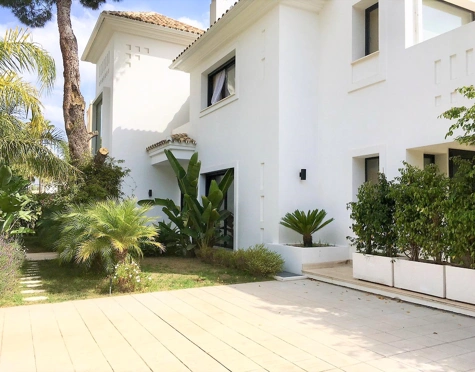 Villa en alquiler a corta temporada en Marbella - Puerto Banus