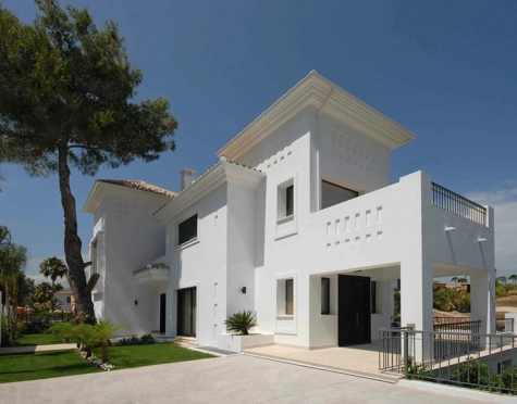 Villa en alquiler a corta temporada en Marbella - Puerto Banus