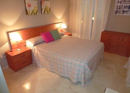 Apartamento en alquiler a corta temporada en Costalita, Estepona Este