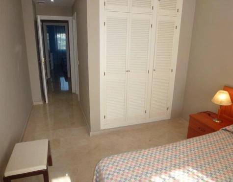 Apartamento en alquiler a corta temporada en Costalita, Estepona East