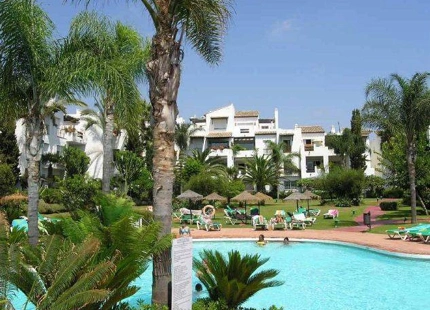 Apartamento en alquiler a corta temporada en Costalita, Estepona Este