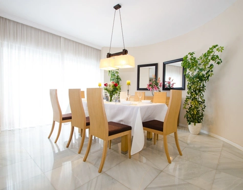 Villa en alquiler a corta temporada en Marbella - Puerto Banus