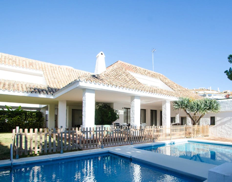 Villa for short term rent in Marbella - Puerto Banus