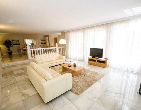 Villa en alquiler a corta temporada en Marbella - Puerto Banus