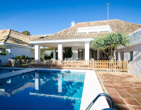 Villa en alquiler a corta temporada en Marbella - Puerto Banus