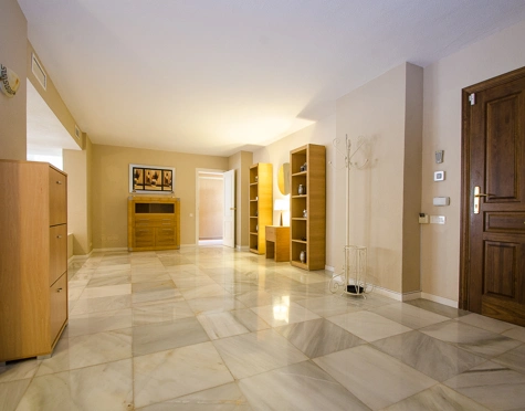 Villa en alquiler a corta temporada en Marbella - Puerto Banus