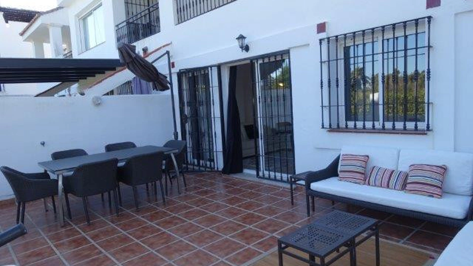 Adosado en alquiler a corta temporada en Nueva Andalucia, Marbella