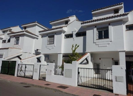 Adosado en alquiler a corta temporada en Nueva Andalucia, Marbella