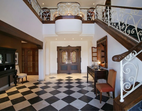 Villa for sale in Benahavis