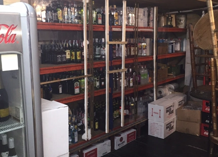Bar en venta en Marbella - Puerto Banus