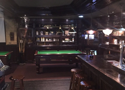 Bar en venta en Marbella - Puerto Banus
