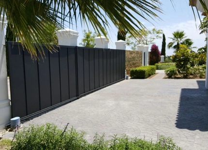 Villa for sale in Benahavis