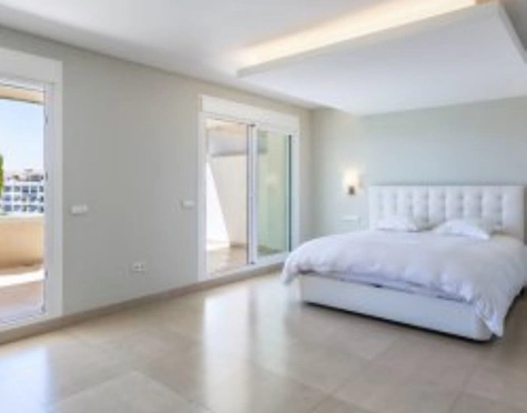 Penthouse for sale in Marbella - Puerto Banus