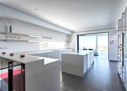 Villa for sale in Benahavis