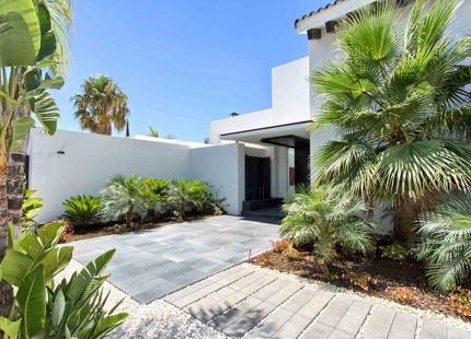Villa for sale in Benahavis
