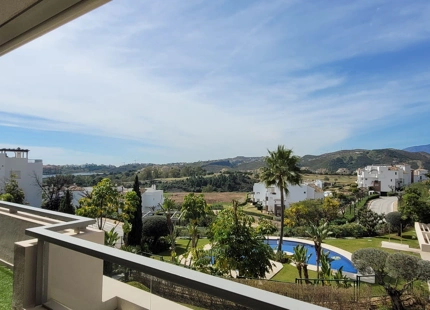 Apartment for sale in Benahavis