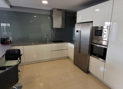 Apartment for sale in Benahavis