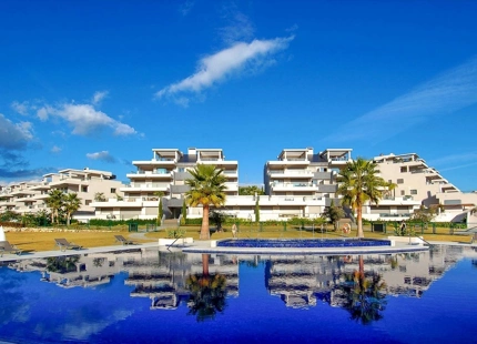 Apartment for sale in Benahavis