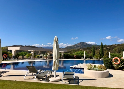 Apartment for sale in Benahavis