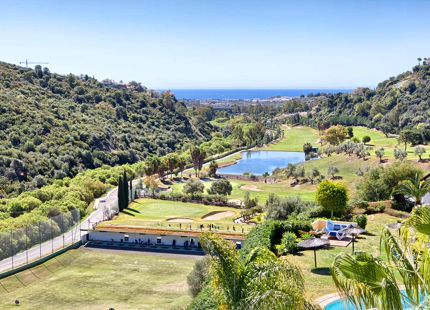 Penthouse for sale in Benahavis
