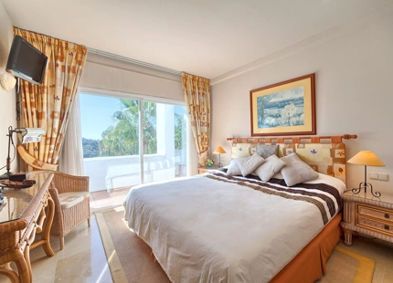Penthouse for sale in Benahavis