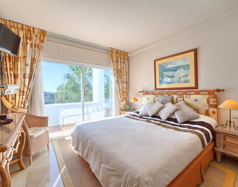 Penthouse for sale in Benahavis