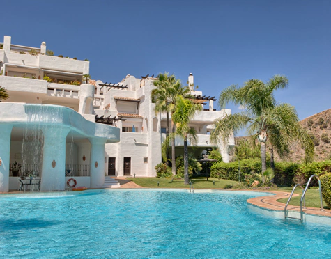 Penthouse for sale in Benahavis