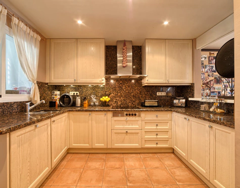 Penthouse for sale in Benahavis