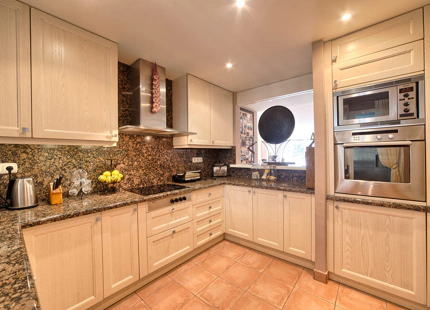 Penthouse for sale in Benahavis
