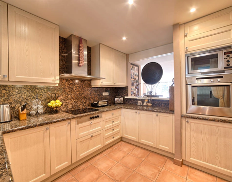 Penthouse for sale in Benahavis