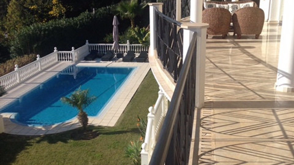 Villa for long term rent in Marbella