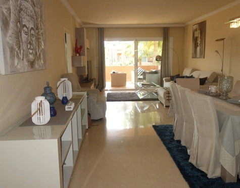 Apartamento en alquiler a corta temporada en Nueva Andalucia, Marbella