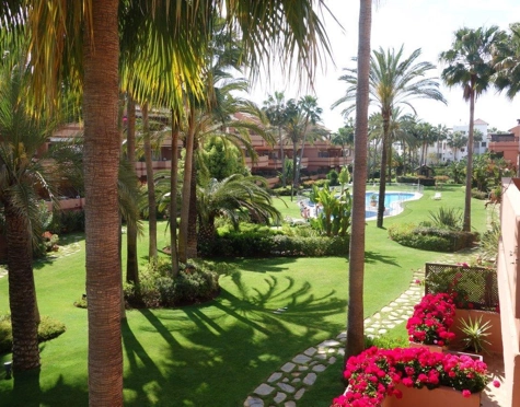 Apartamento en alquiler a corta temporada en Nueva Andalucia, Marbella