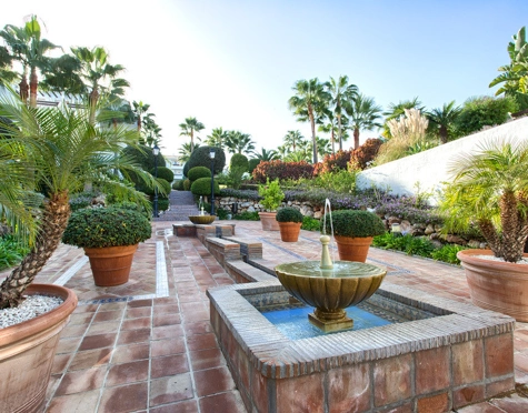 Apartamento en alquiler a corta temporada en New Golden Mile, Estepona East