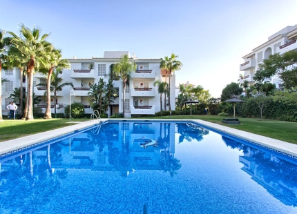 Apartamento en alquiler a corta temporada en New Golden Mile, Estepona Este