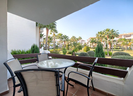Apartamento en alquiler a corta temporada en New Golden Mile, Estepona Este