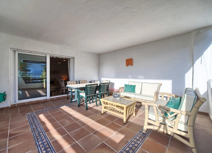 Apartamento en alquiler a corta temporada en New Golden Mile, Estepona Este