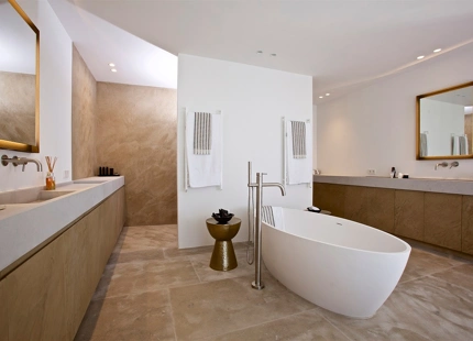 Villa for sale in Benahavis