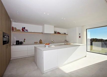 Villa for sale in Benahavis